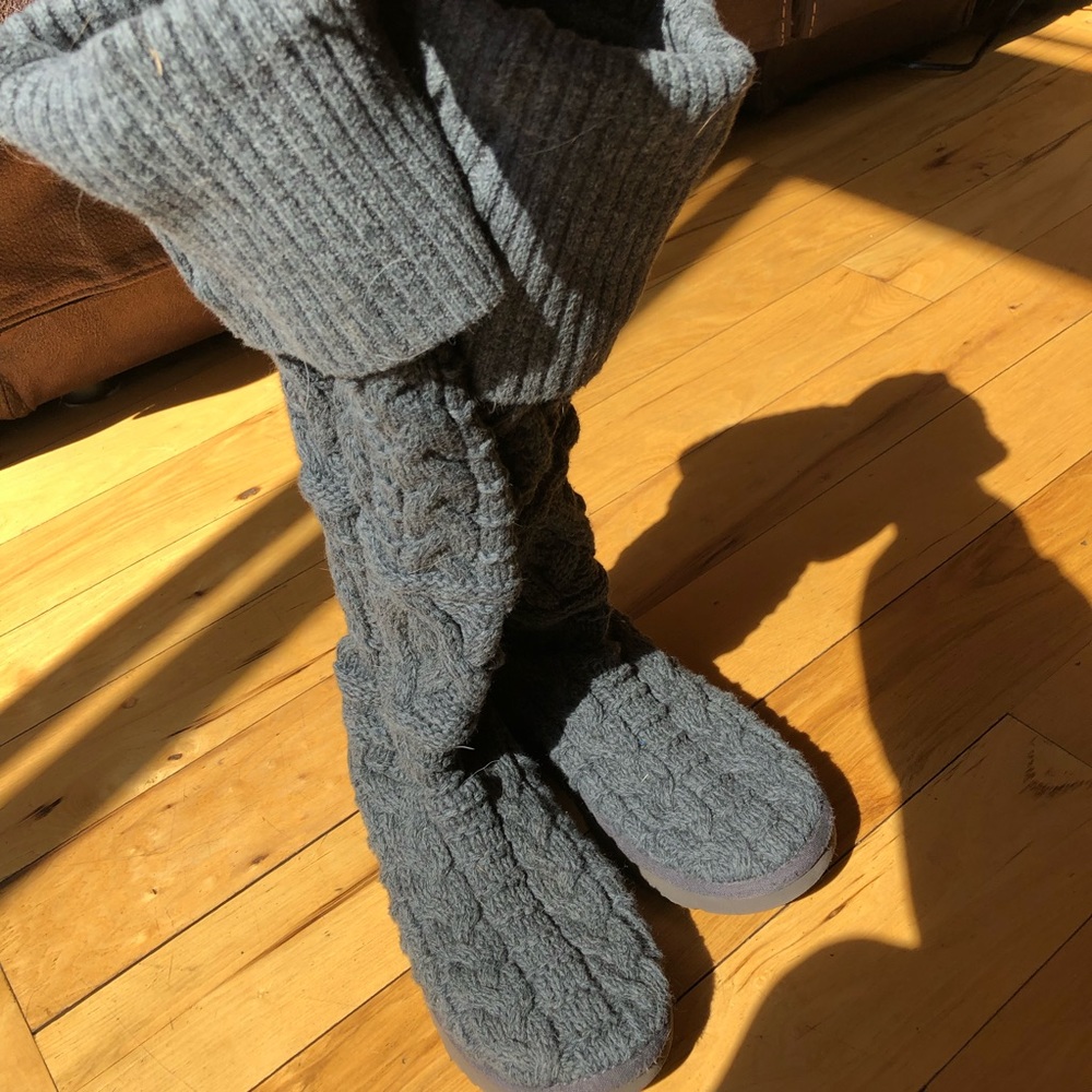 Gray Knit Ugg Boots